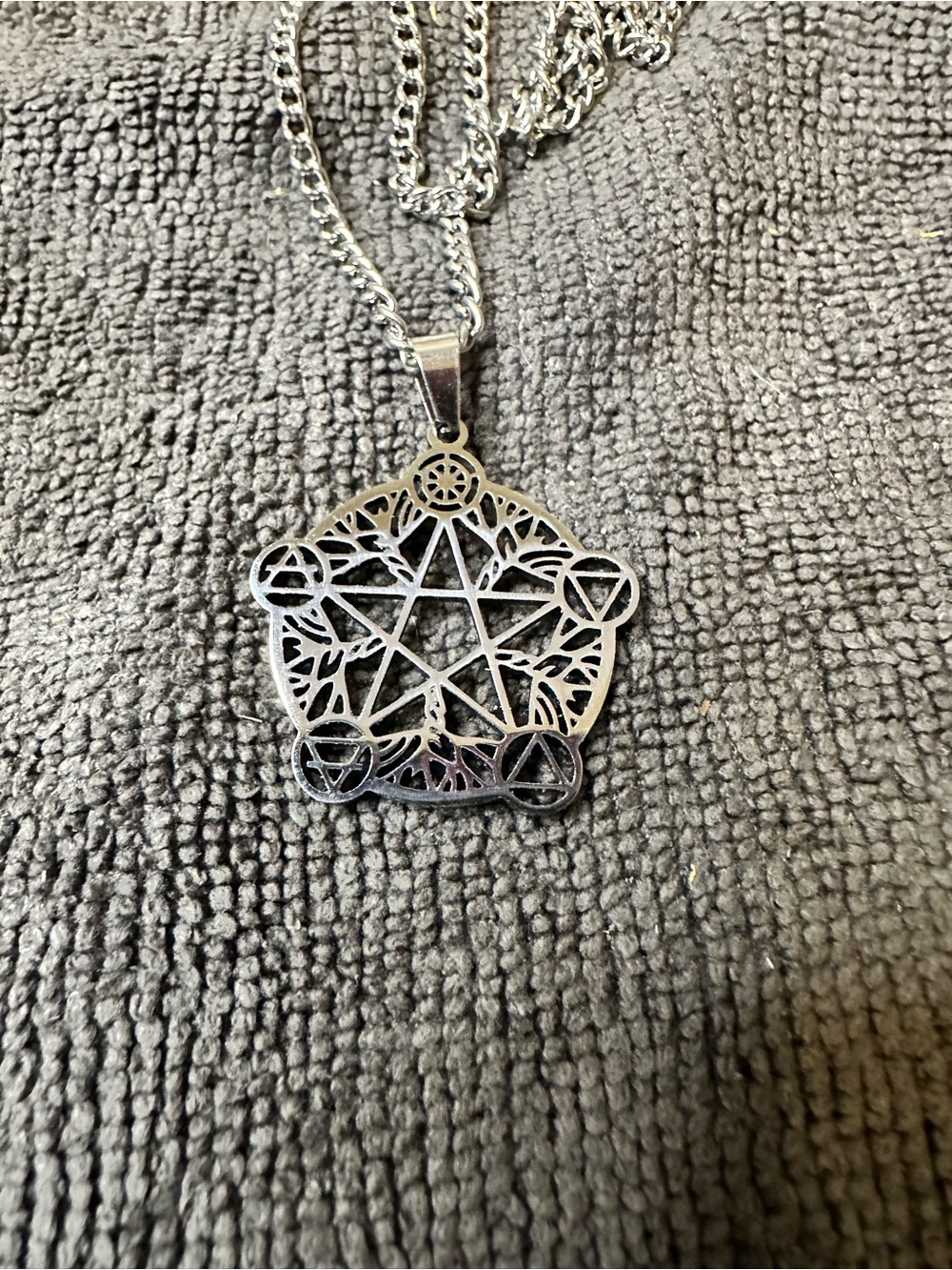 Alternative Silver-Tone Pentagram Filigree Necklace